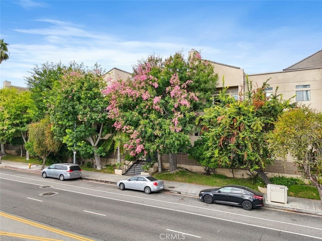 4477 Woodman - Photo 18