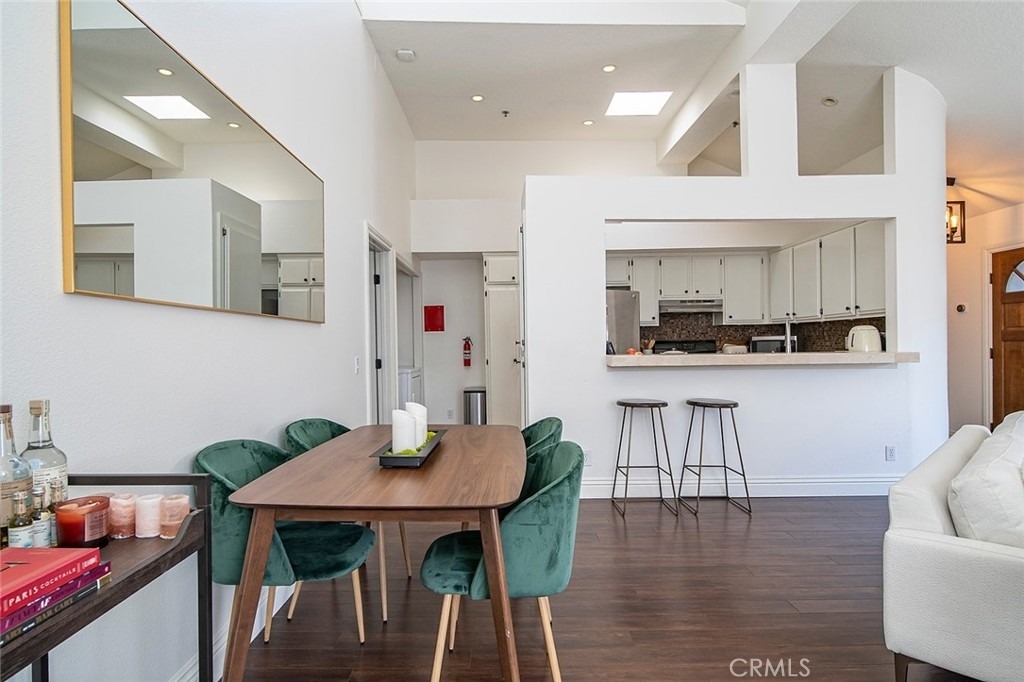 345 Avocado Street - Photo 7