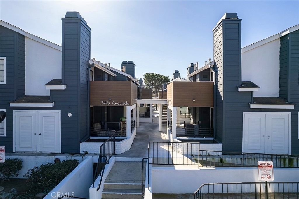 345 Avocado Street - Photo 1