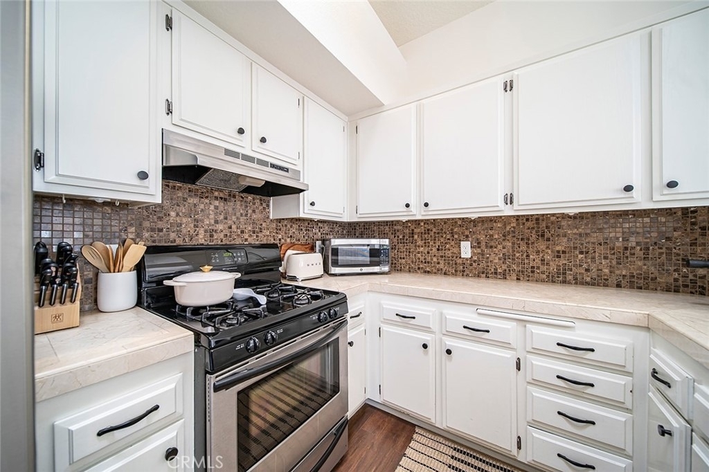 345 Avocado Street - Photo 9