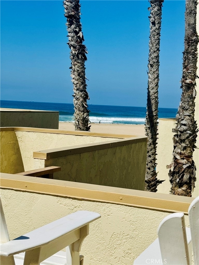 711 Pacific Coast - Photo 0