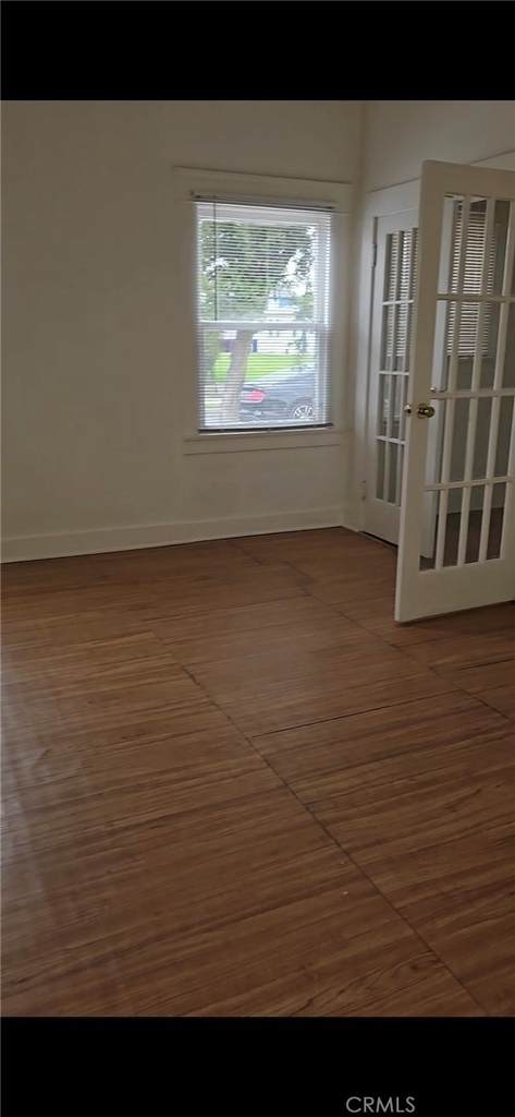 551 W 10th - Photo 2