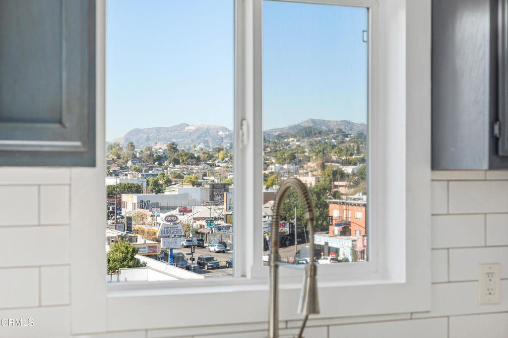 1488 W Sunset Boulevard - Photo 8
