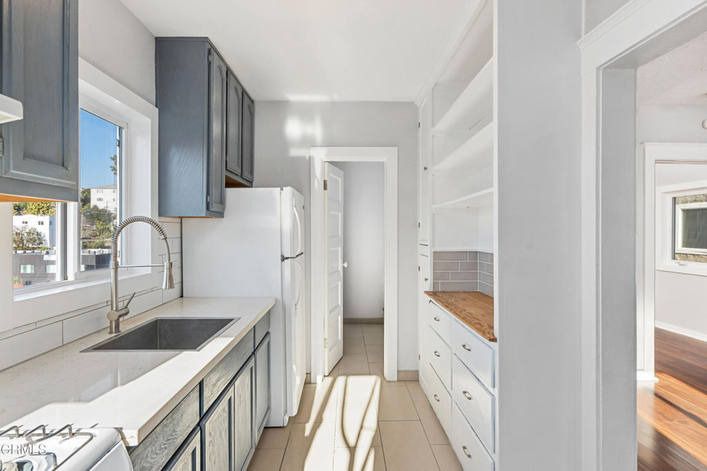 1488 W Sunset Boulevard - Photo 7