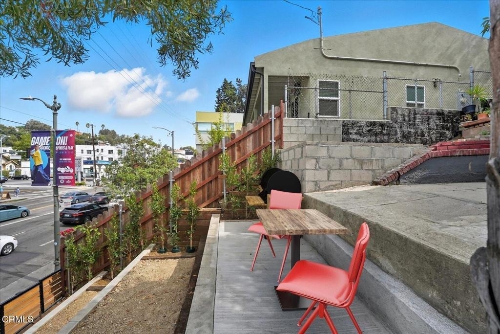 1488 W Sunset Boulevard - Photo 19
