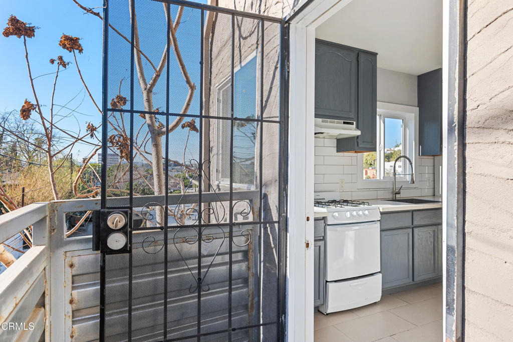 1488 W Sunset Boulevard - Photo 16