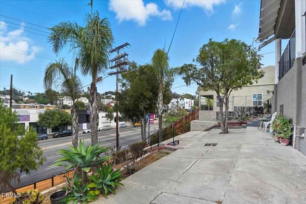 1488 W Sunset Boulevard - Photo 21