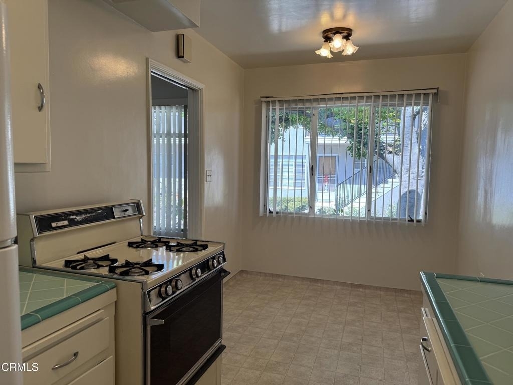 514 Linwood Avenue - Photo 5