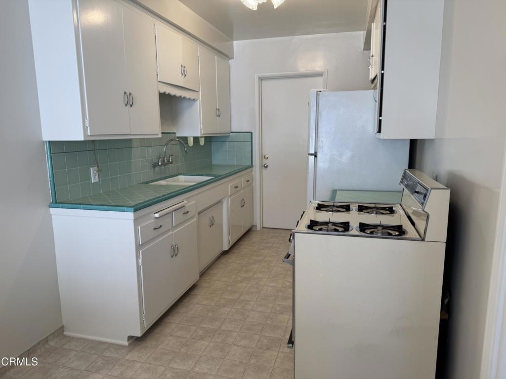 514 Linwood Avenue - Photo 3