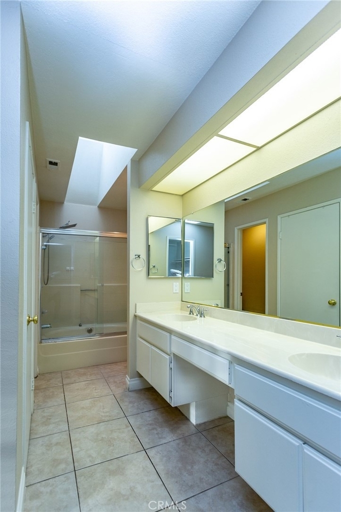1653 Toyon Place - Photo 27