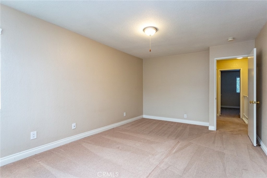 1653 Toyon Place - Photo 18