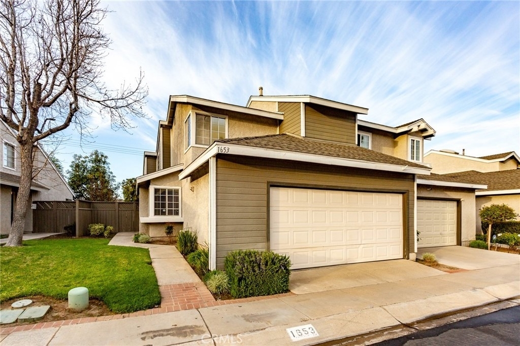 1653 Toyon Place - Photo 0