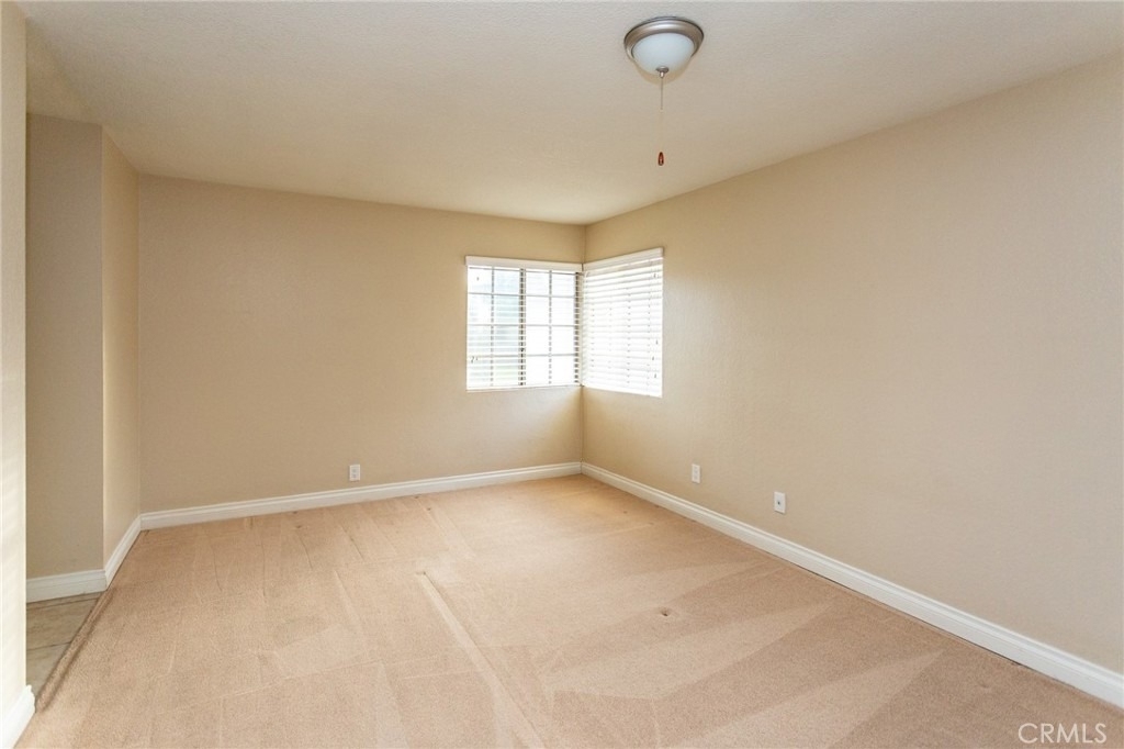 1653 Toyon Place - Photo 17