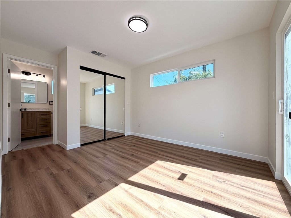 18756 Cohasset Street - Photo 13