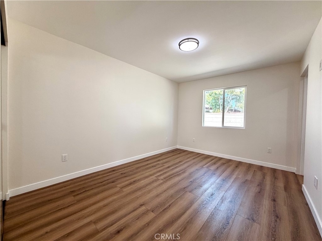 18756 Cohasset Street - Photo 7