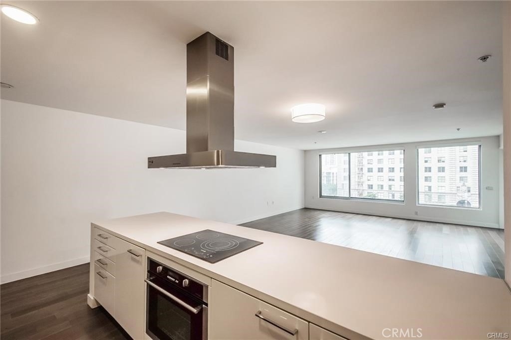 901 S Flower Street - Photo 5