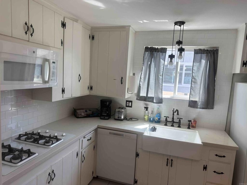 1315 Darby Street - Photo 7