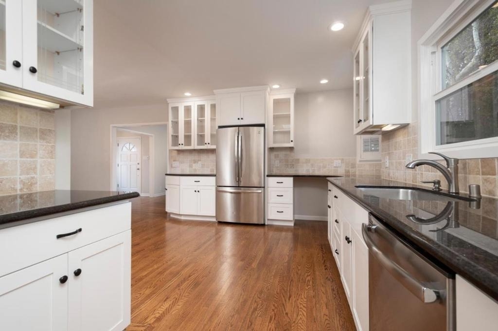 904 Paloma Avenue - Photo 8