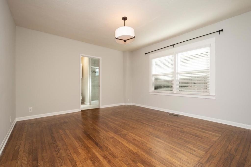 904 Paloma Avenue - Photo 9