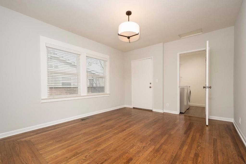 904 Paloma Avenue - Photo 12