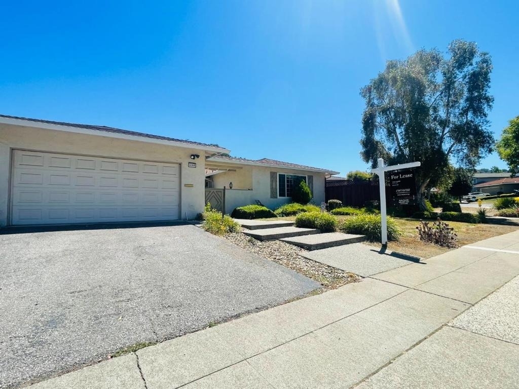 1150 Stafford Drive - Photo 2
