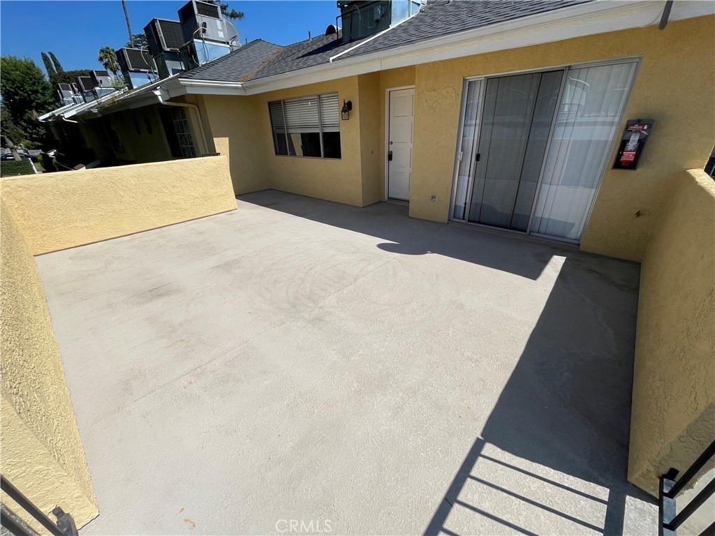 303 S Violet Avenue - Photo 2