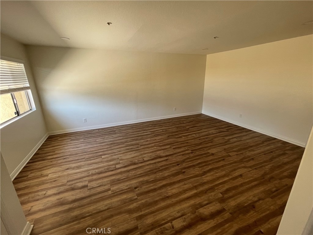 303 S Violet Avenue - Photo 4