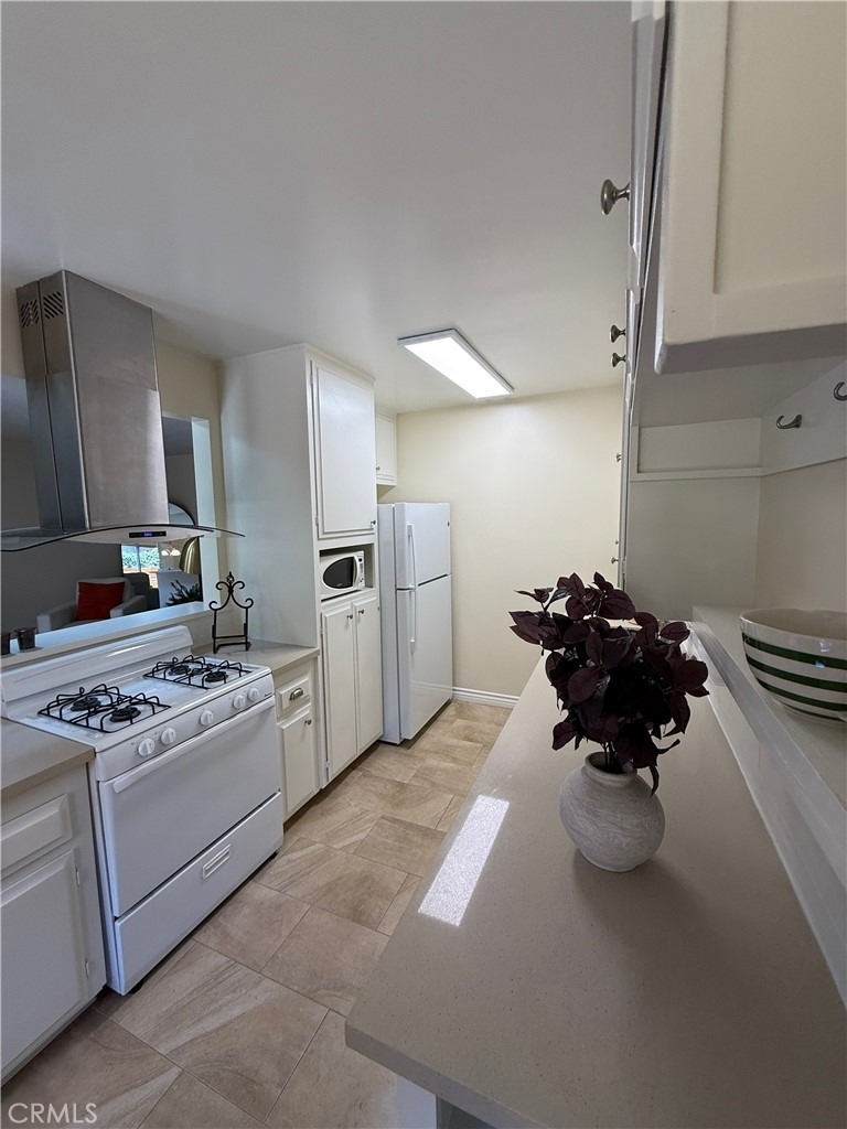 228 W Lemon - Photo 7