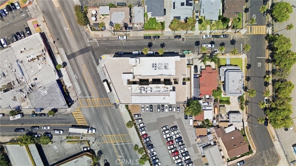 1818 S Norton Avenue - Photo 15