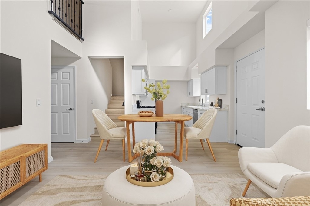 1818 S Norton Avenue - Photo 3