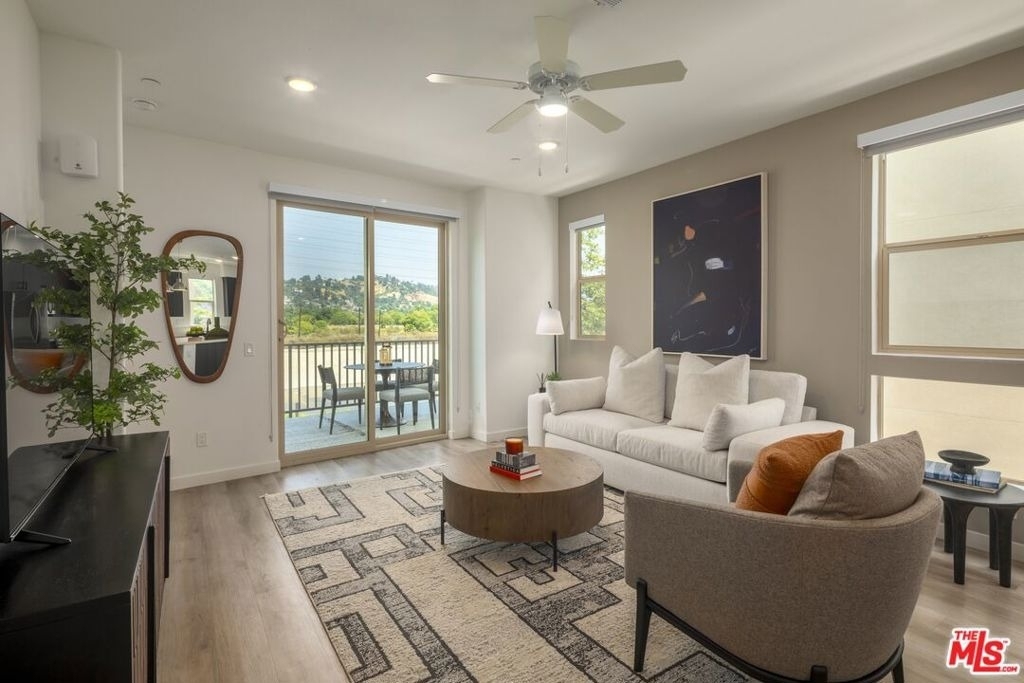 2716 N Cadence Way - Photo 4