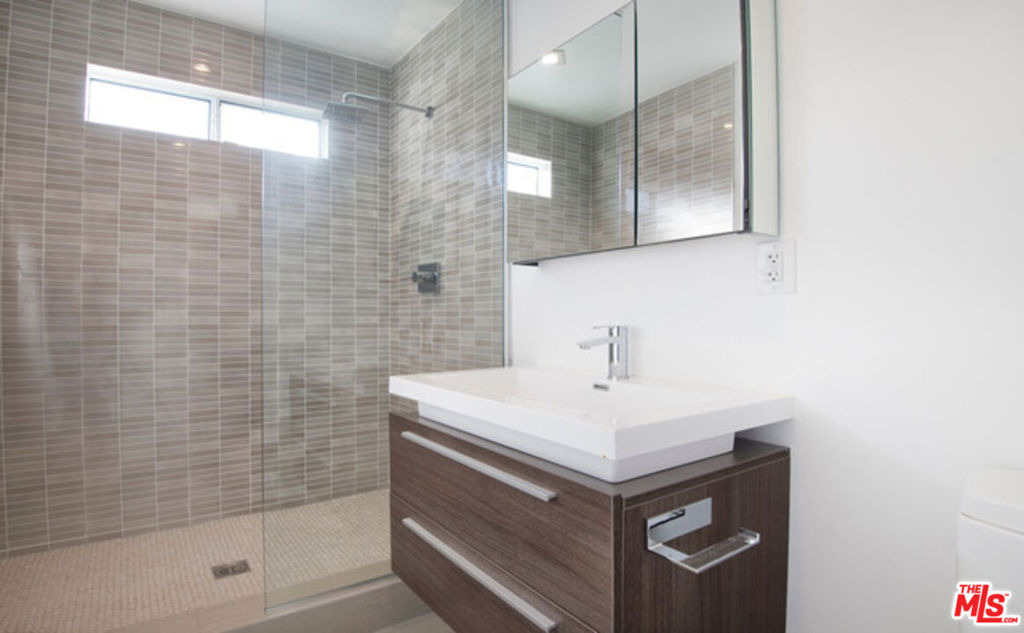 617 Ocean Avenue - Photo 11