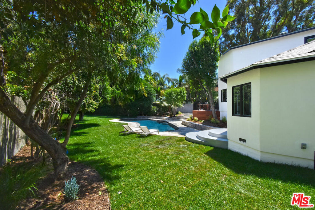 19061 Wells Drive - Photo 52
