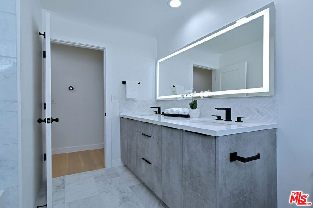 19061 Wells Drive - Photo 38