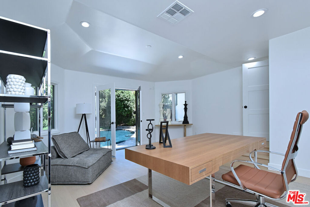 19061 Wells Drive - Photo 42