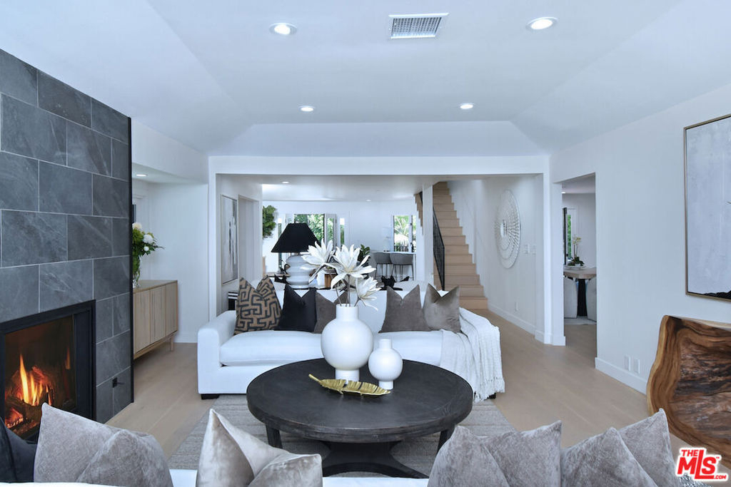 19061 Wells Drive - Photo 8