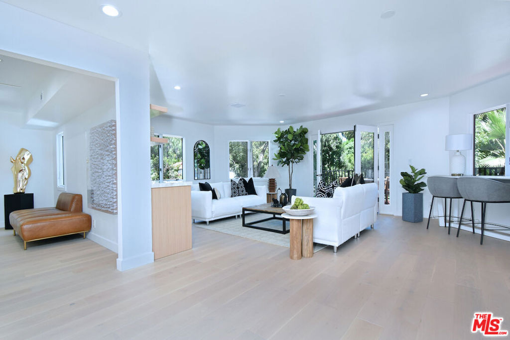 19061 Wells Drive - Photo 11
