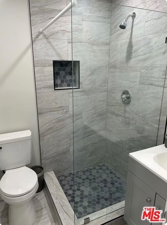 221 Lake Shore Terrace - Photo 3