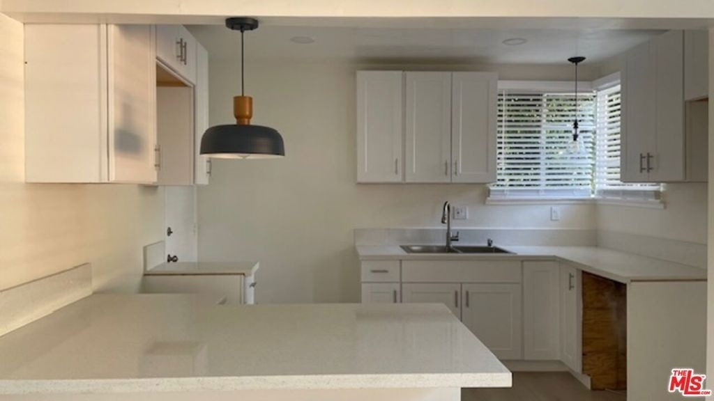 3901 W 4th Street - Photo 6