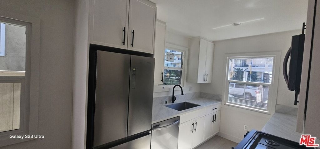 537 S Catalina Street - Photo 10
