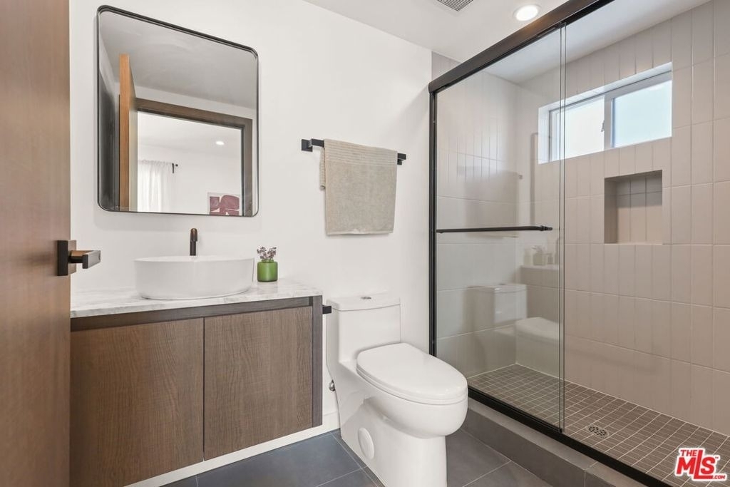 621 1/2 N Mariposa Avenue - Photo 20