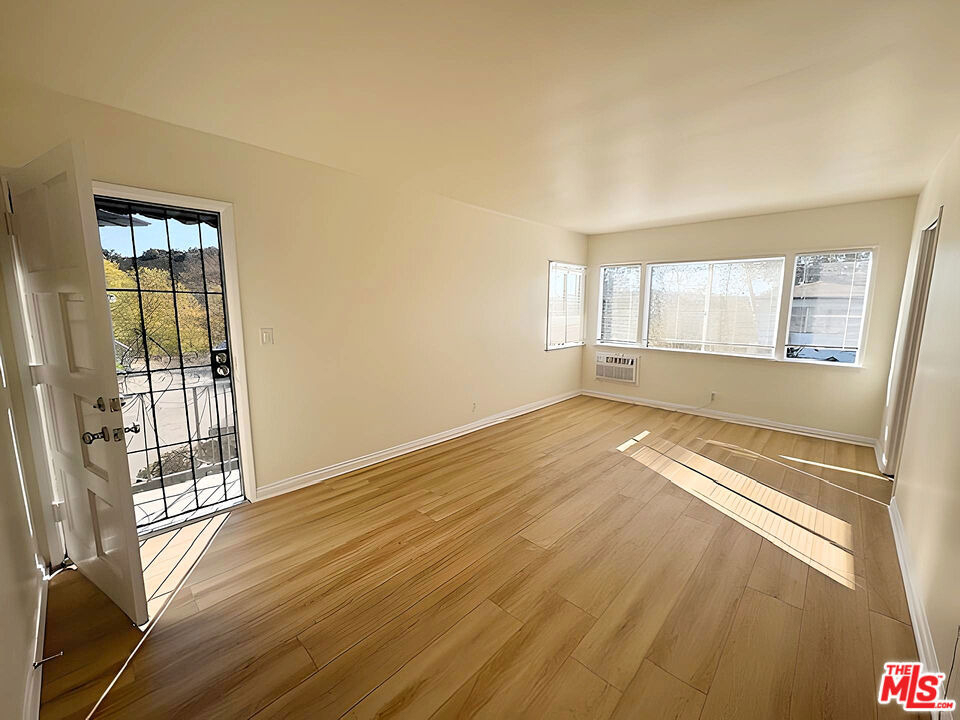 6406 Roble Avenue - Photo 0