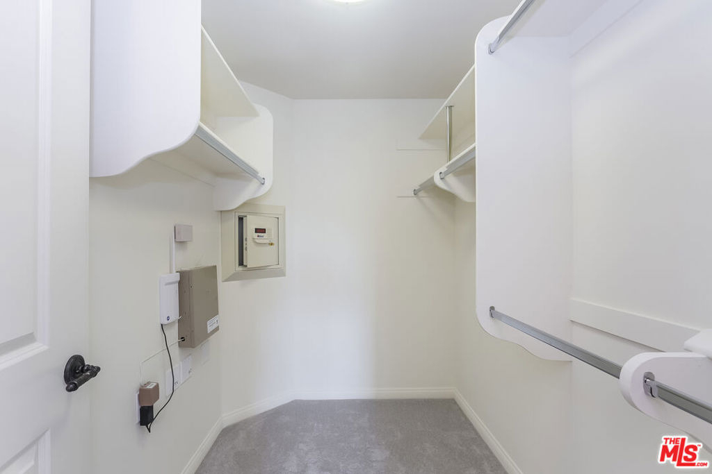 12026 Hoffman Street - Photo 26