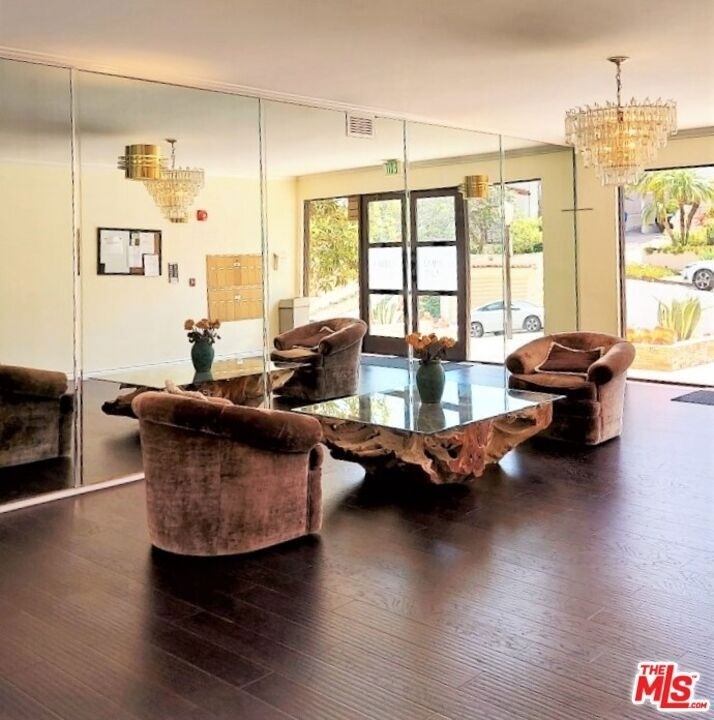 10475 Ashton Avenue - Photo 2