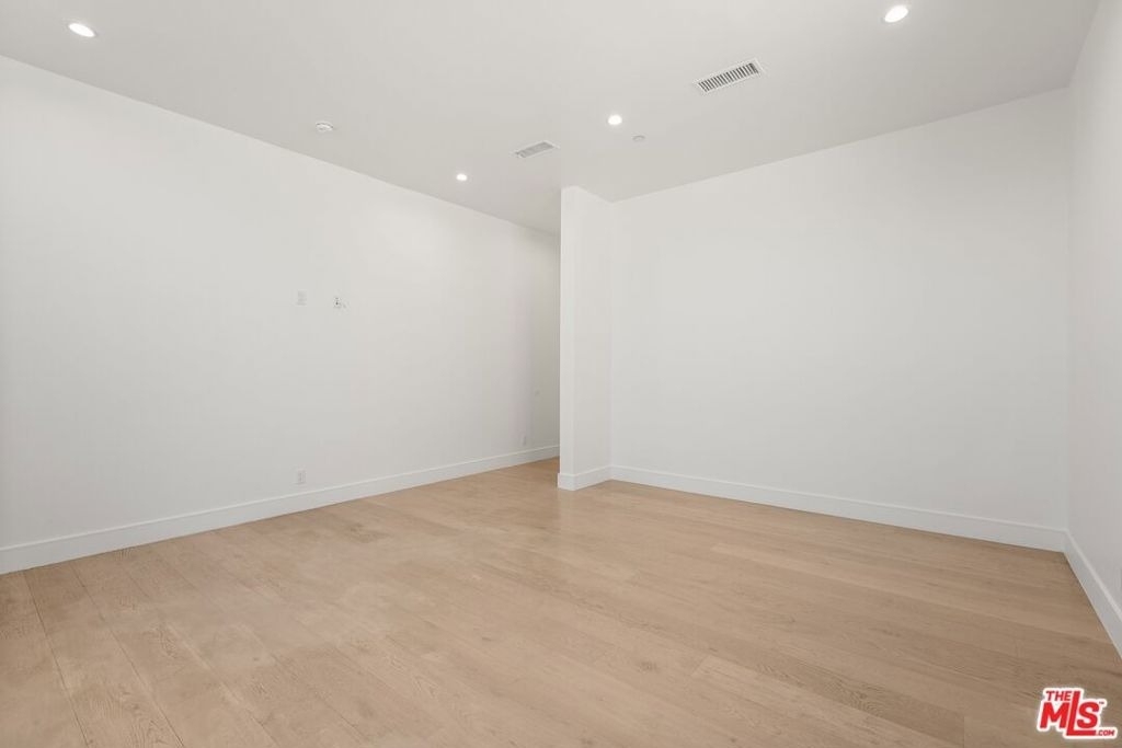 730 Indiana Avenue - Photo 6