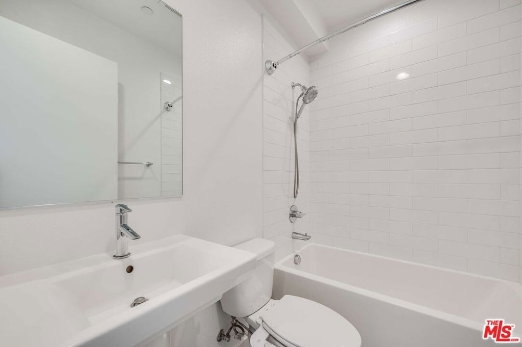 4320 Eagle Rock Boulevard - Photo 6