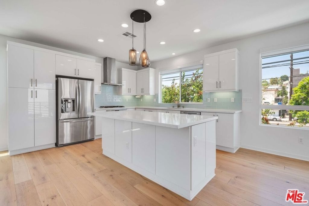 4320 Eagle Rock Boulevard - Photo 2