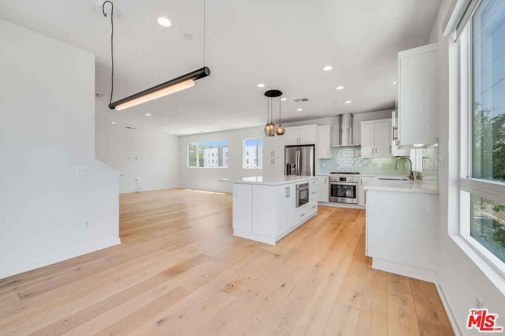 4320 Eagle Rock Boulevard - Photo 5
