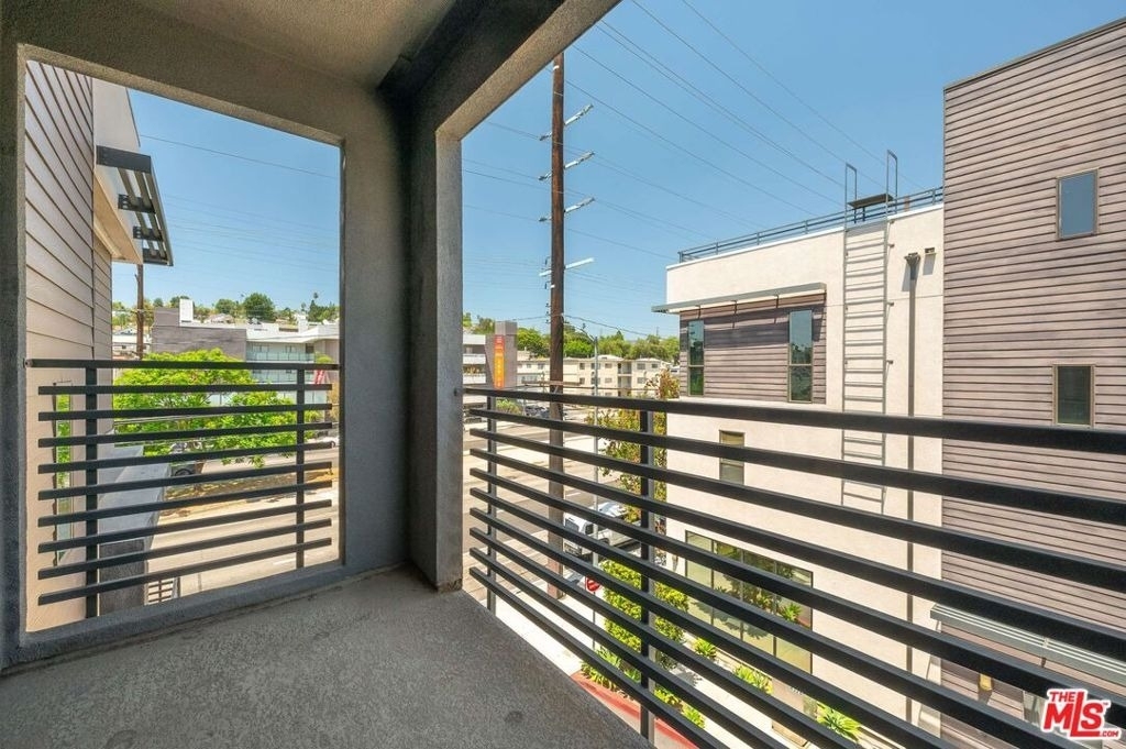 4320 Eagle Rock Boulevard - Photo 16