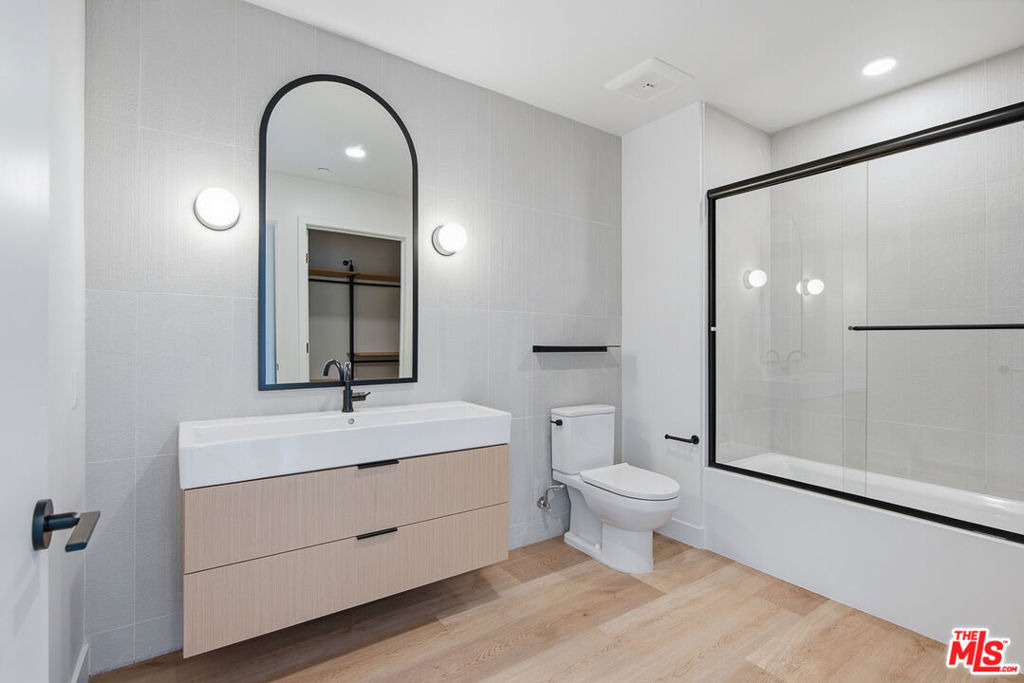 3555 Overland Avenue - Photo 12